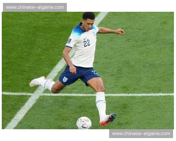 贝林厄姆伤退泪洒赛场，左腿拉伤或缺阵四周