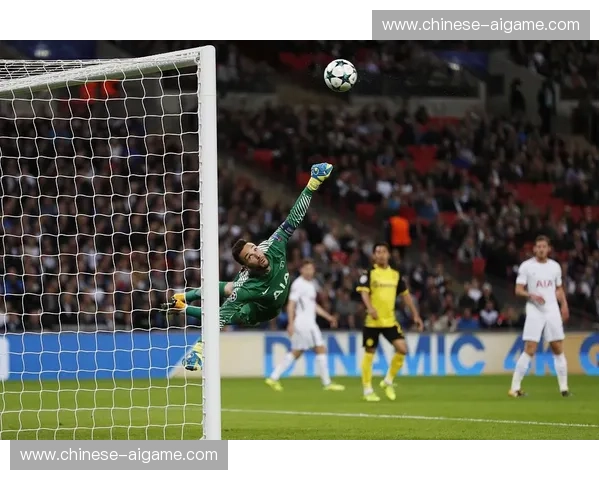 科莫3-1战胜维罗纳，主场取得关键胜利